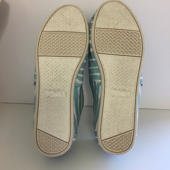 Toms Pale Blue Painted Stripe Slip On - Picture 9 of 9